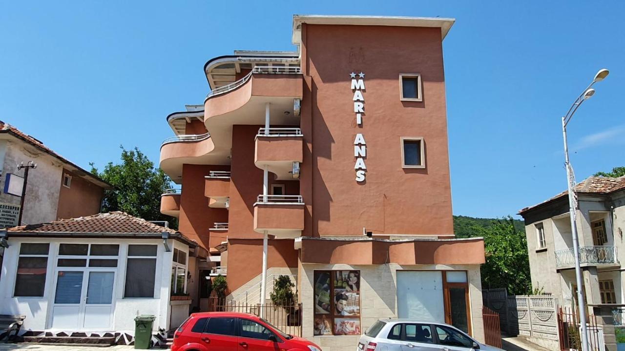 Marianas Guesthouse Obzor Eksteriør billede