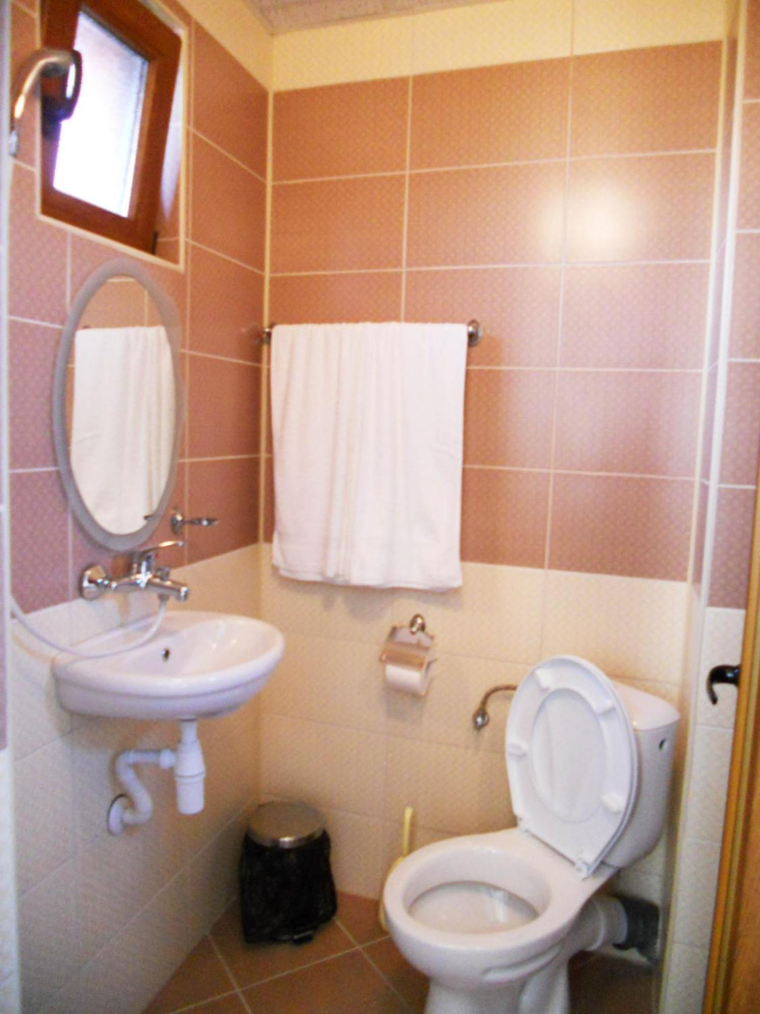 Marianas Guesthouse Obzor Eksteriør billede