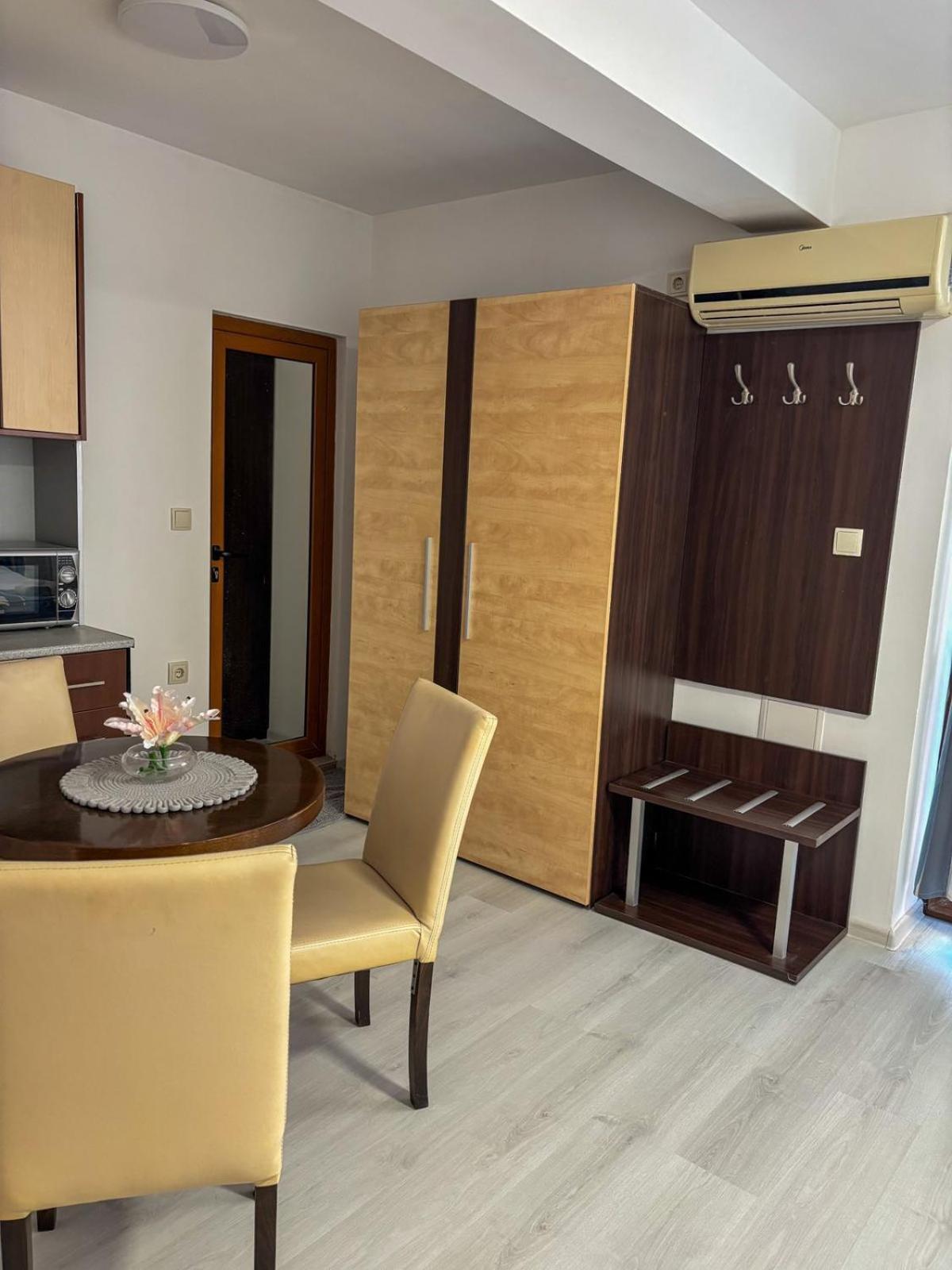 Marianas Guesthouse Obzor Eksteriør billede