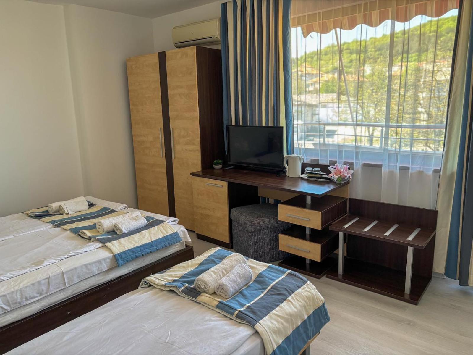 Marianas Guesthouse Obzor Eksteriør billede